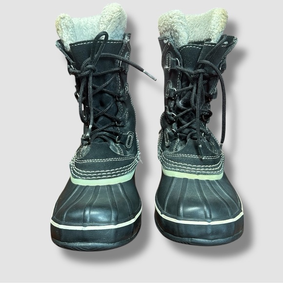 L.L. Bean Leather Duck Boots - Picture 5 of 12